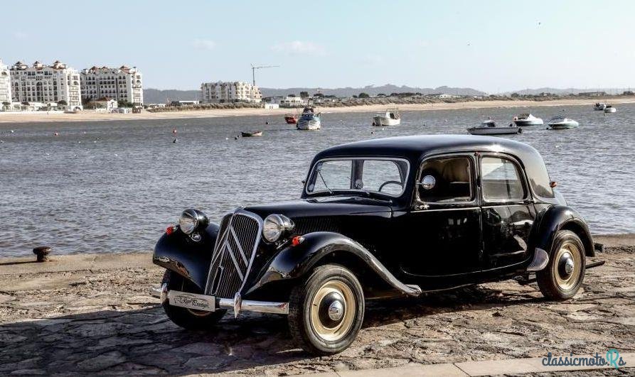 1957' Citroen 11 Normale Berlines photo #2