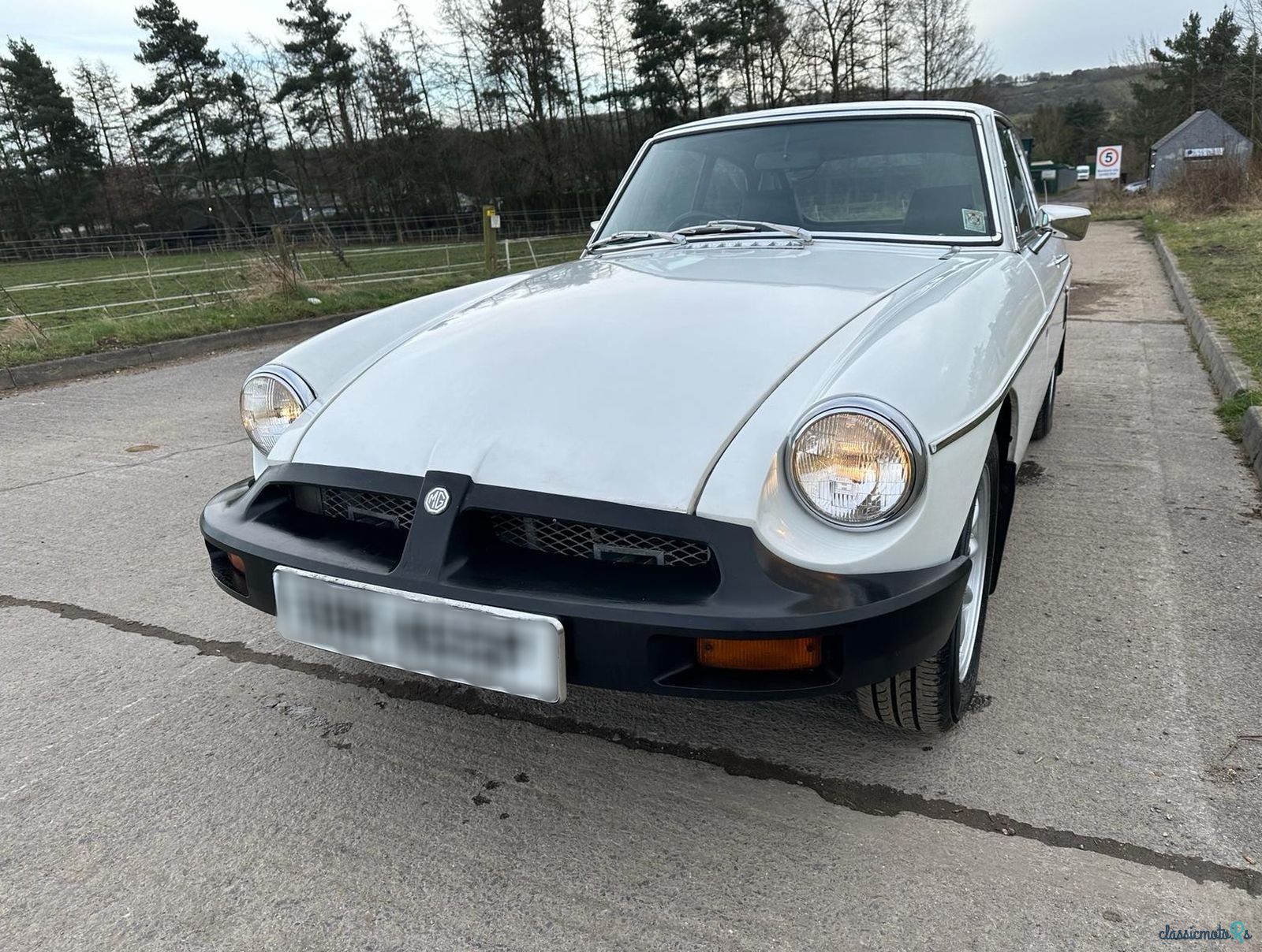 1976' MG Mgb Gt photo #3