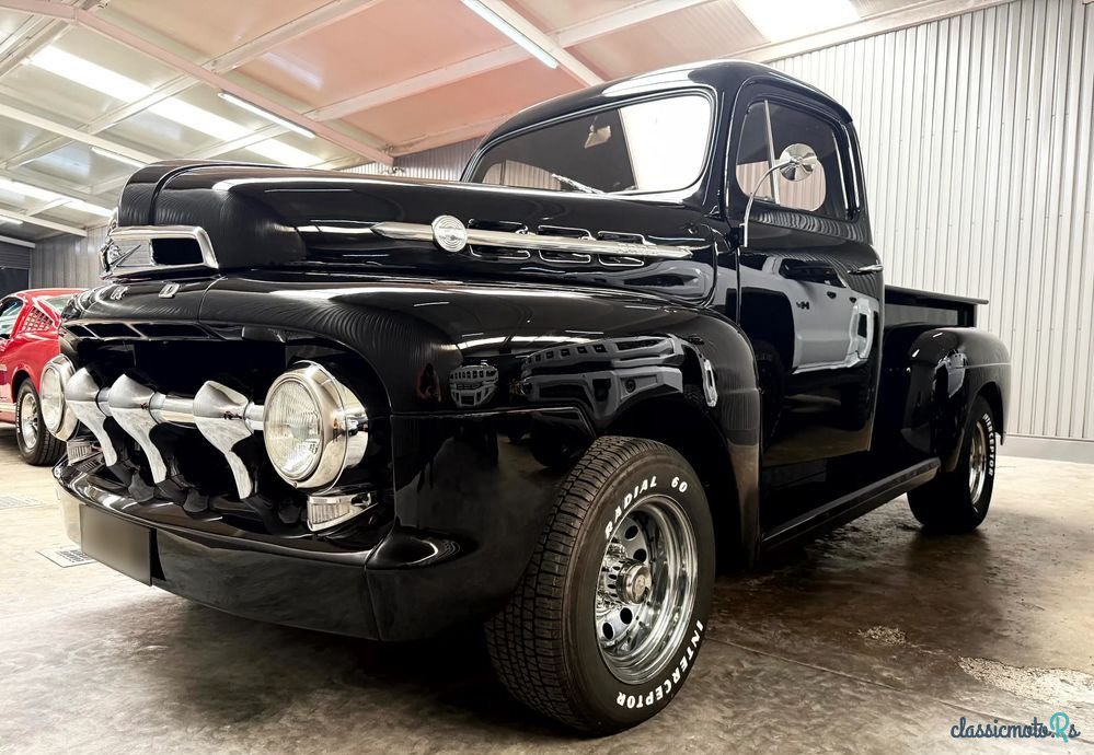 1952' Ford F-100 photo #2