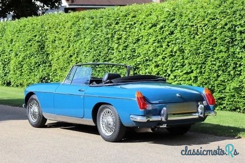 1973' MG MGB photo #2