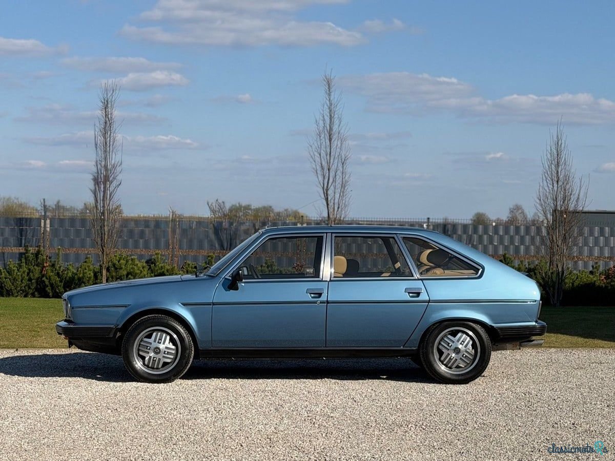 1980' Renault 30 photo #3