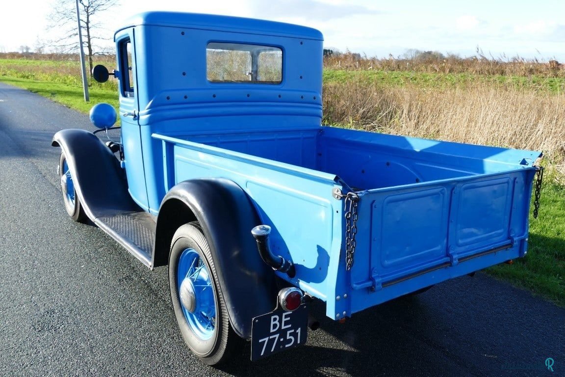 1933' Ford Model B photo #4