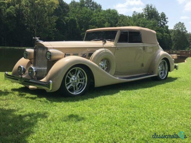 1935' Packard Super 8 photo #1