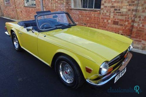 1975' Triumph TR6 photo #4