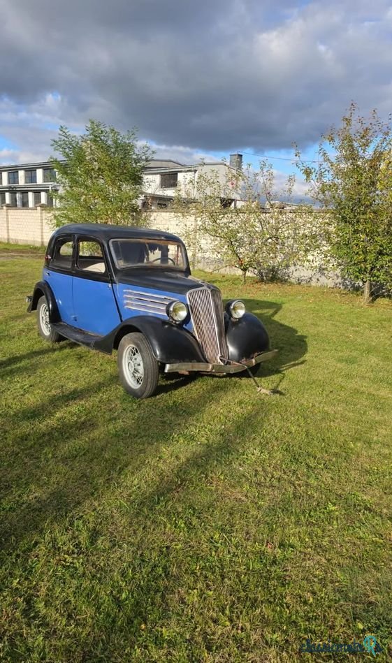 1935' Renault Celtaquatre photo #2