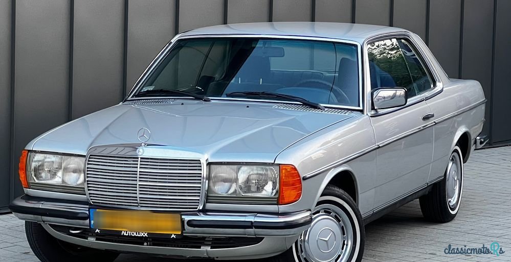 1977' Mercedes-Benz W123 photo #1