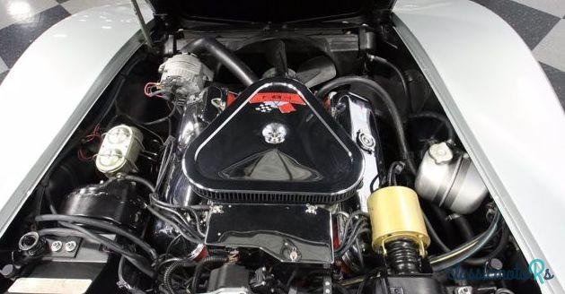 1969' Chevrolet Corvette photo #3