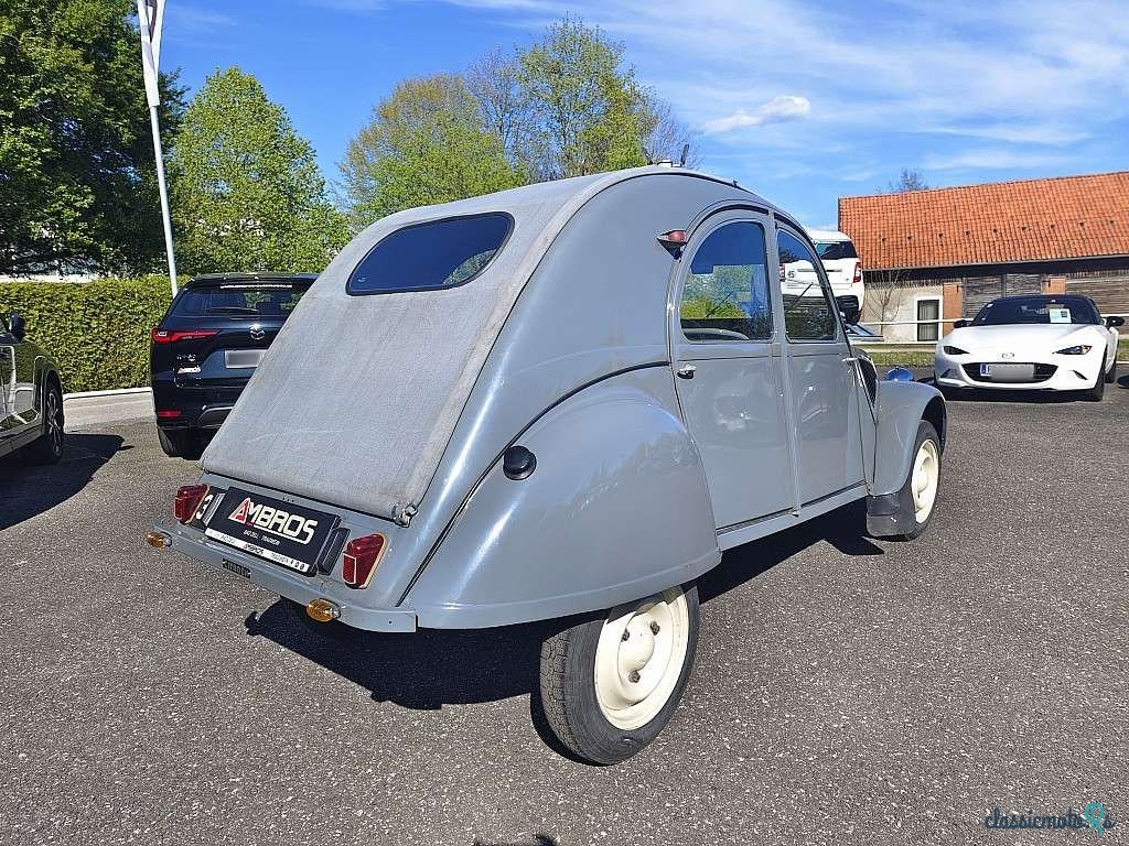 1955' Citroen 2CV photo #2