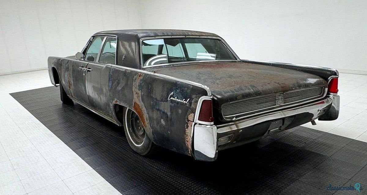 1961' Lincoln Continental photo #3