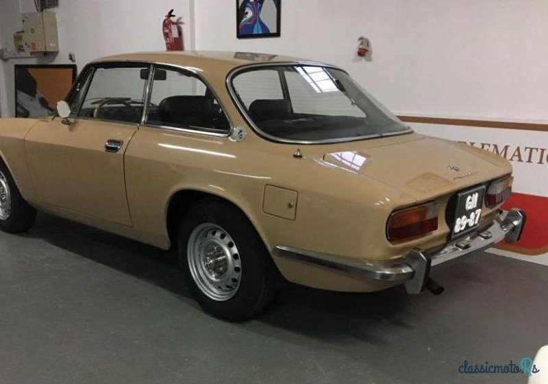 1975' Alfa Romeo Gtv 2000 photo #4