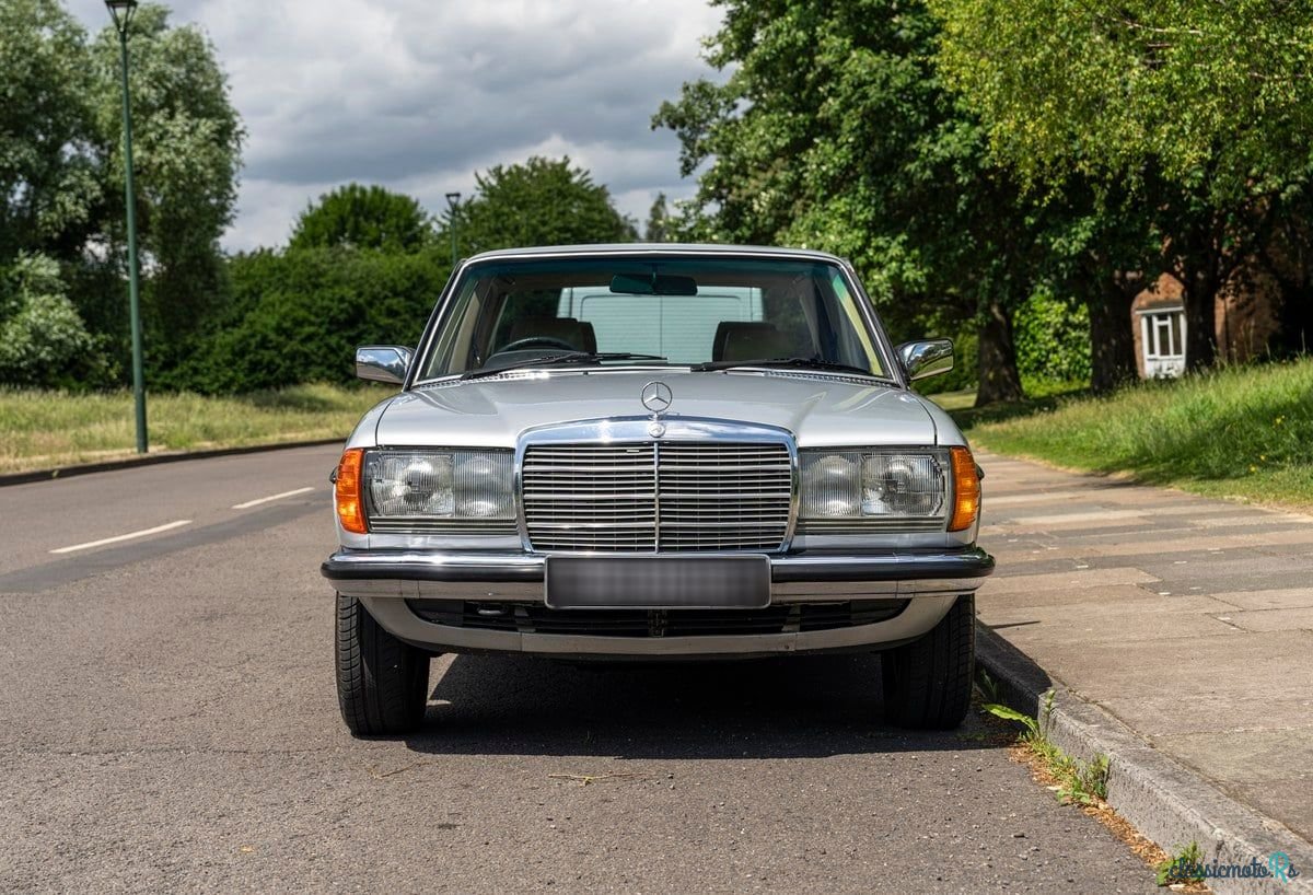 1981' Mercedes-Benz 280 photo #5