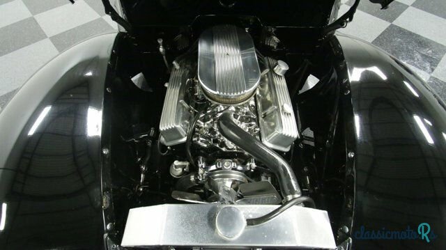 1940' Ford Deluxe photo #1