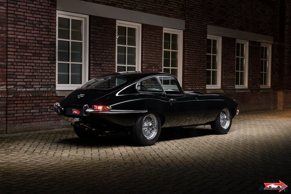 1966' Jaguar E-Type photo #2