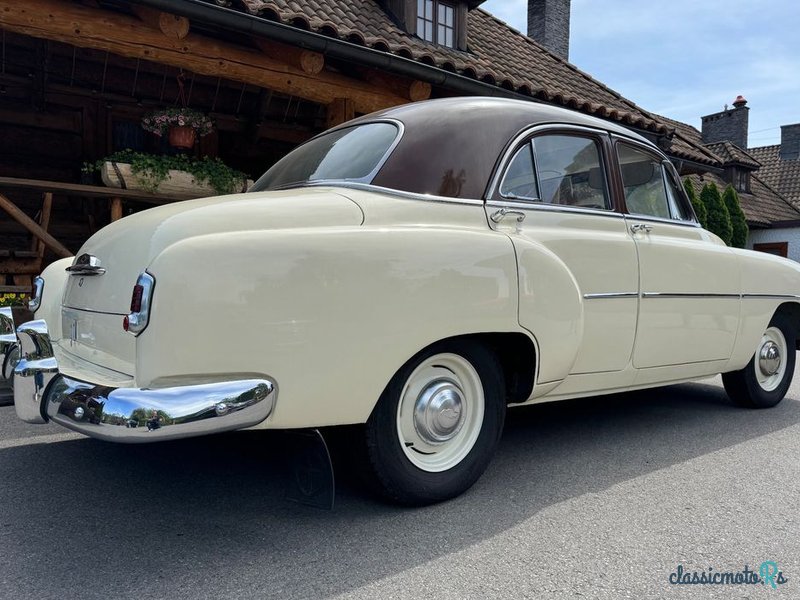 1952' Chevrolet Deluxe photo #4