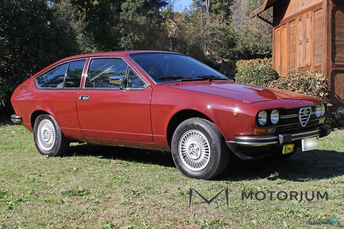 1981' Alfa Romeo Alfetta photo #3