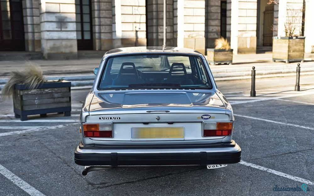 1977' Volvo Seria 200 photo #6