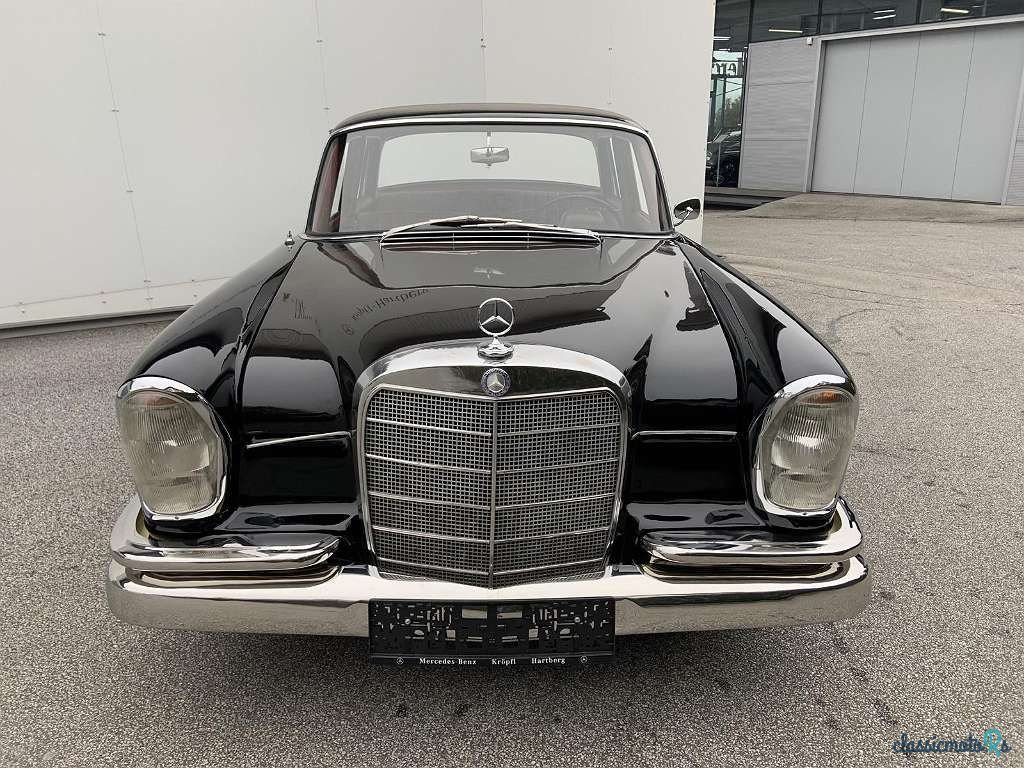 1961' Mercedes-Benz 220 SEB W111 photo #2