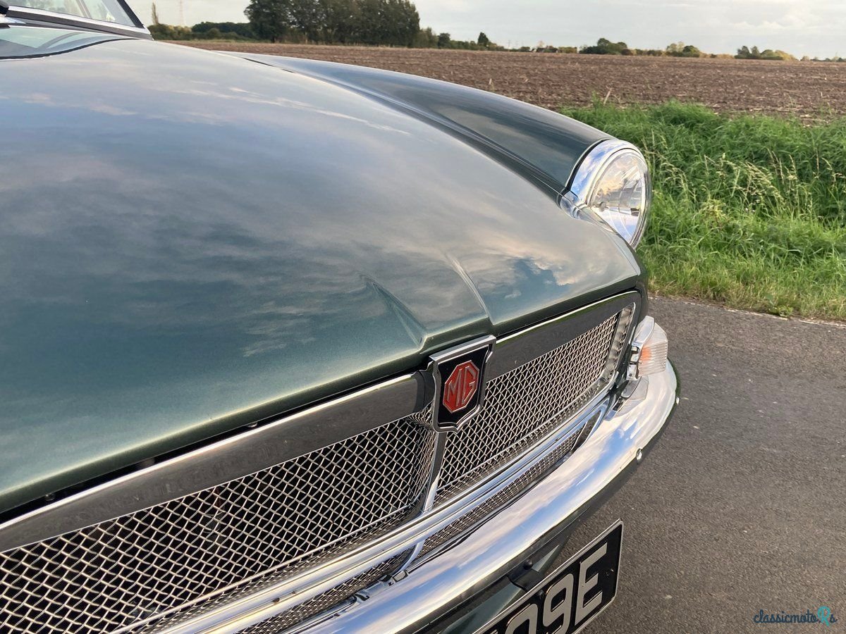 1970' MG MGB photo #5