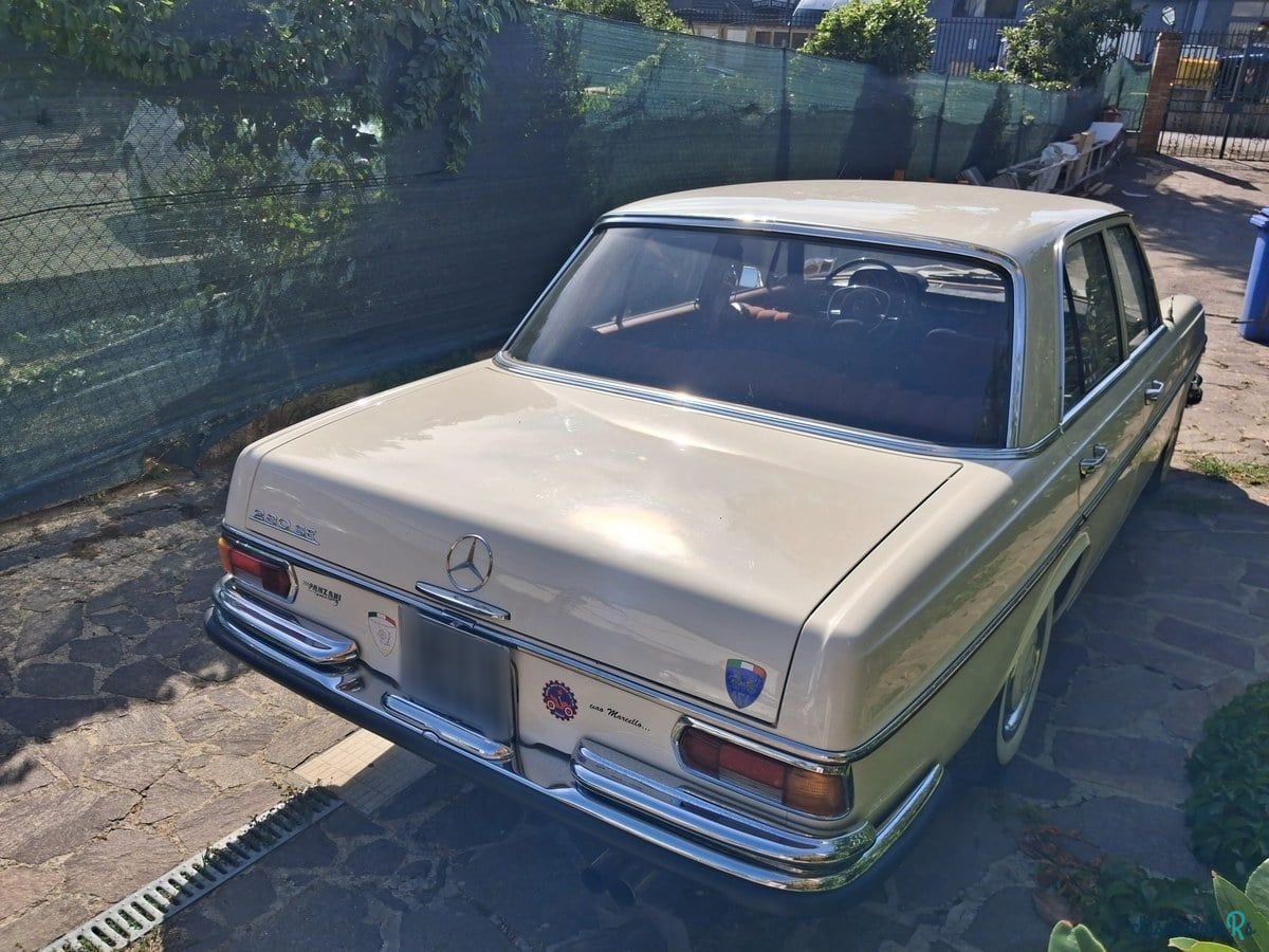 1968' Mercedes-Benz 280 photo #6
