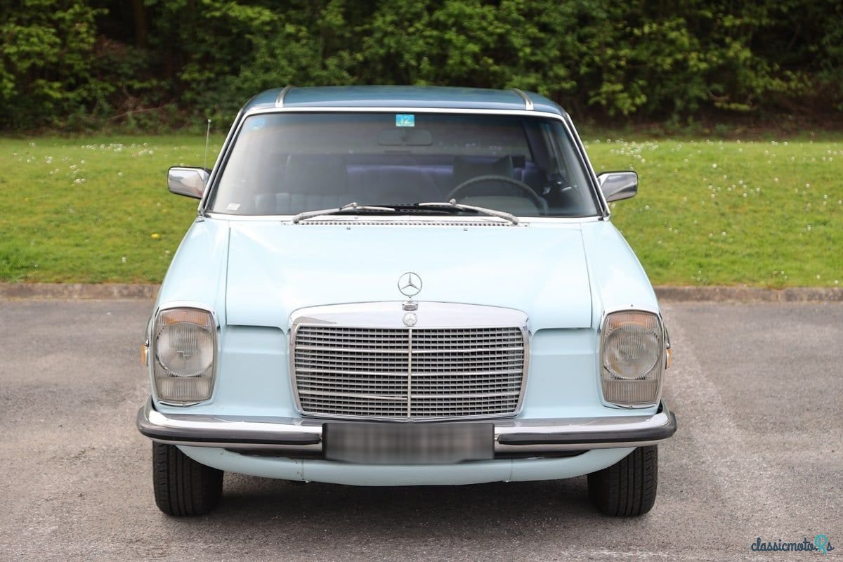 1974' Mercedes-Benz C Class photo #1