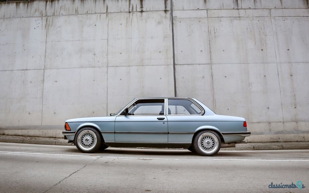 1980' BMW Seria 3 316I photo #1