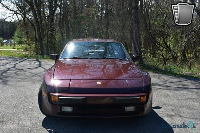 1987' Porsche 944 photo #2