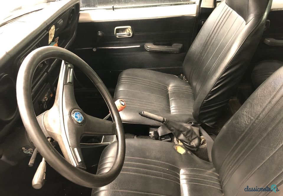 1972' Mazda 818 photo #6