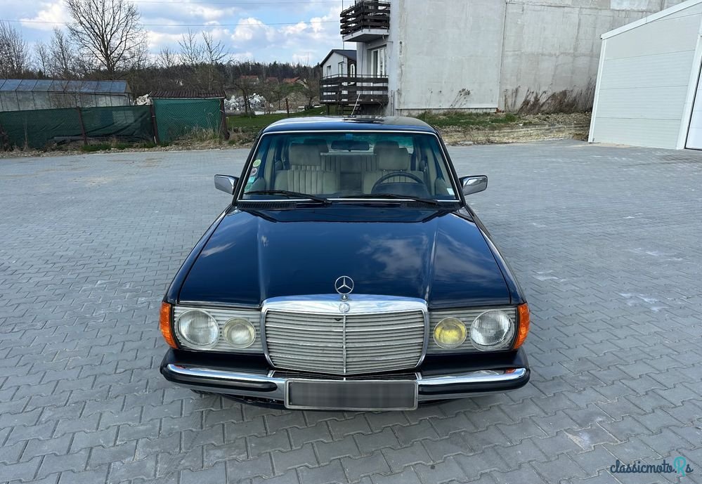 1980' Mercedes-Benz W123 photo #3