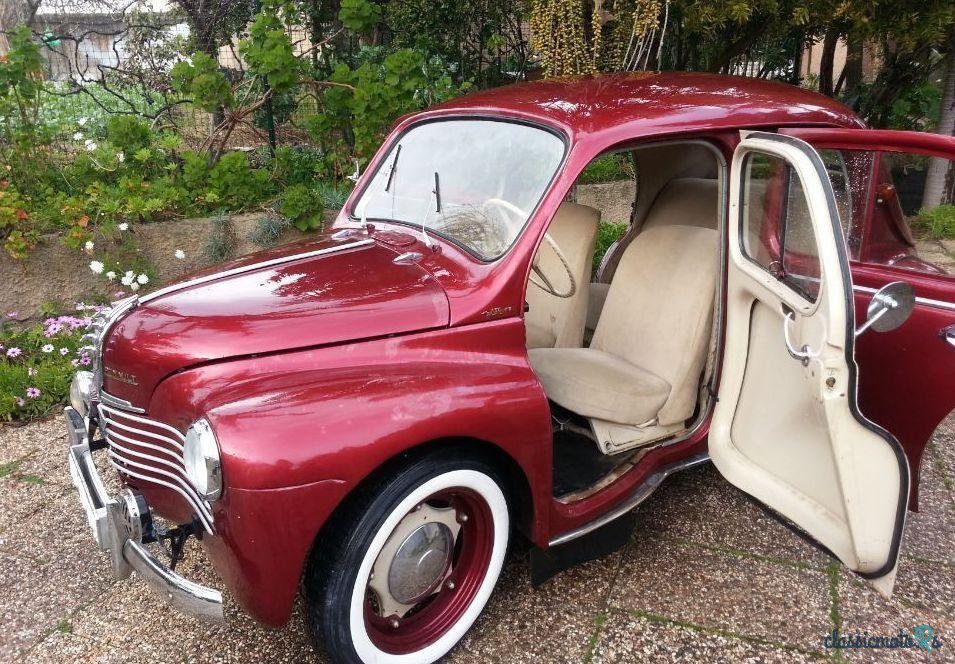 1948' Renault 4 Joaninha photo #3