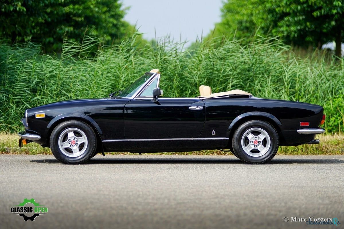 1981' Fiat 124 Spider photo #3