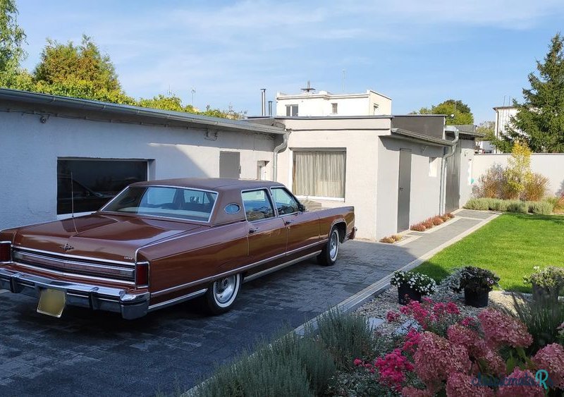 1977' Lincoln Town Car photo #2