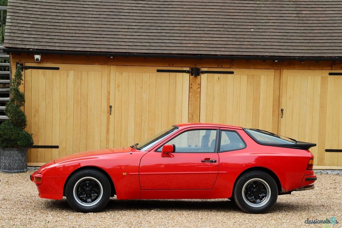 1983' Porsche 944 photo #2