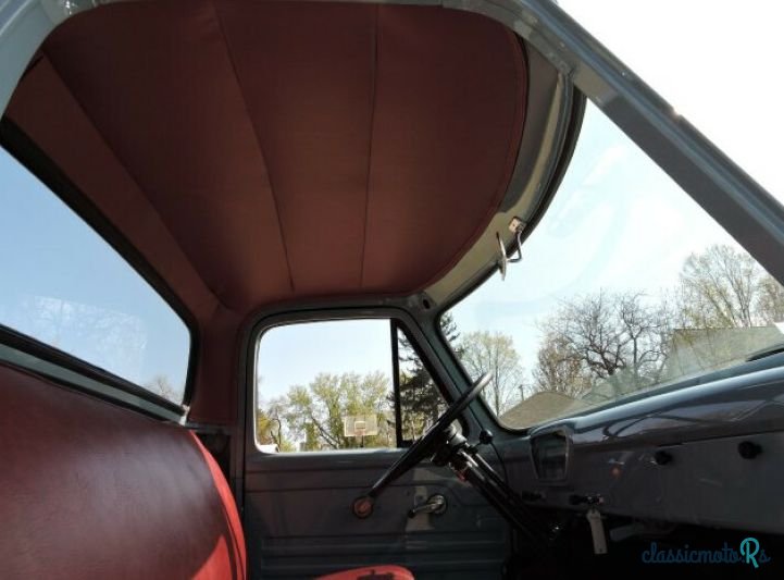 1953' Ford F-100 photo #1