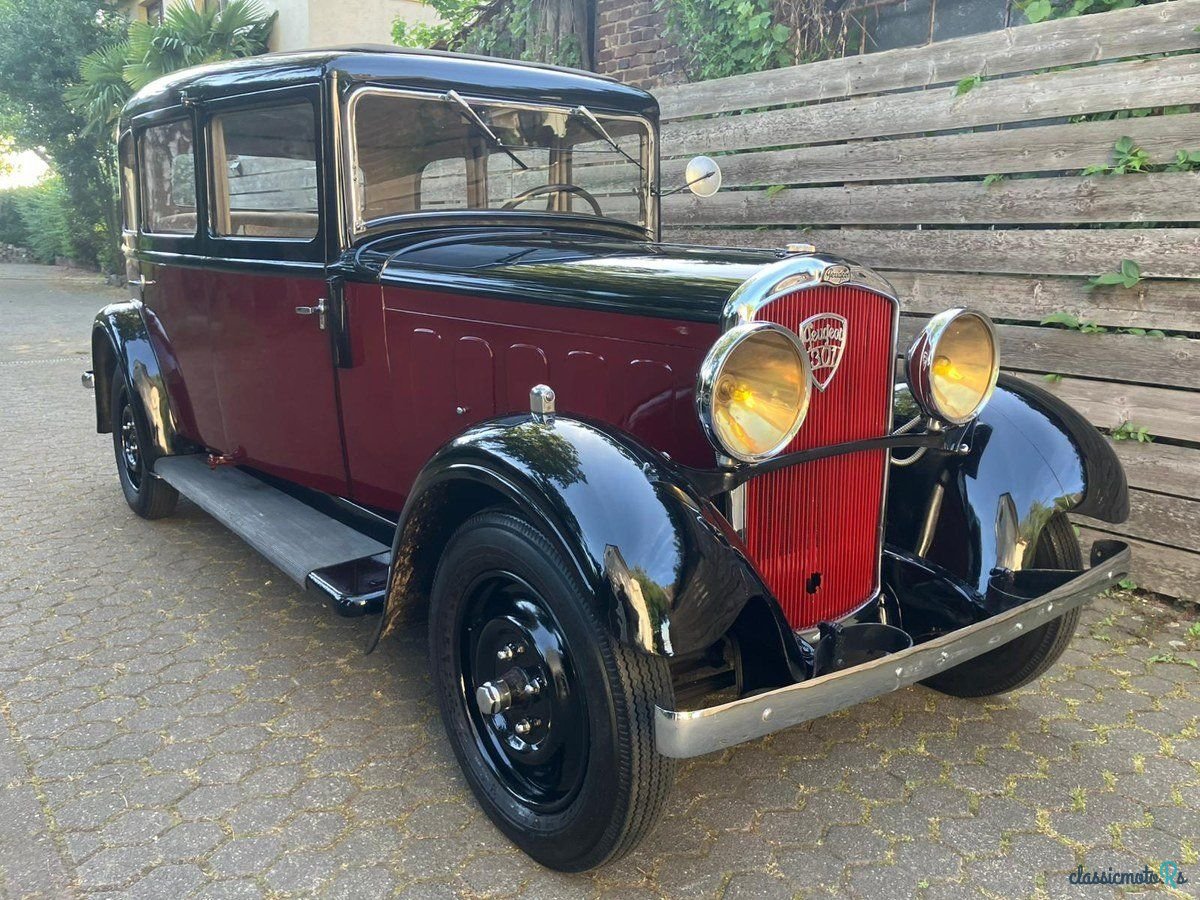 1930' Peugeot 301 photo #1