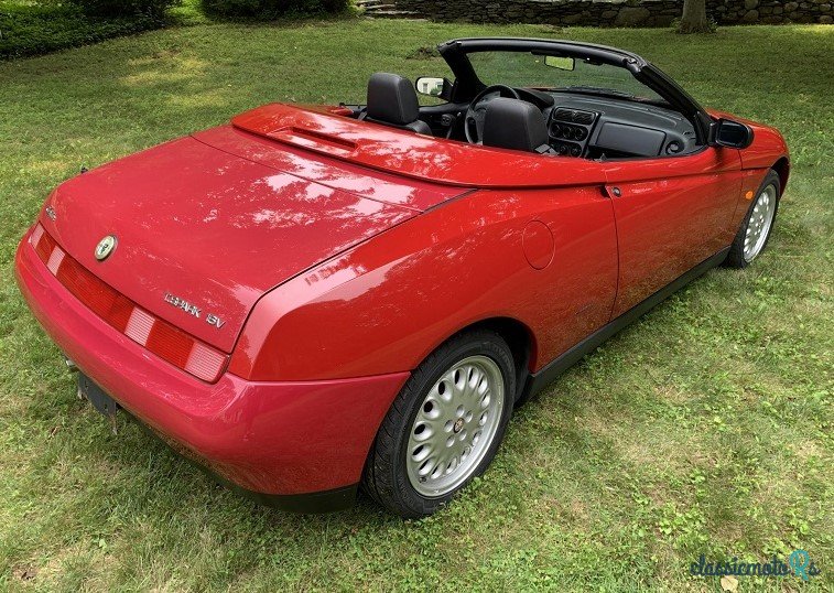 1995' Alfa Romeo Spider photo #3