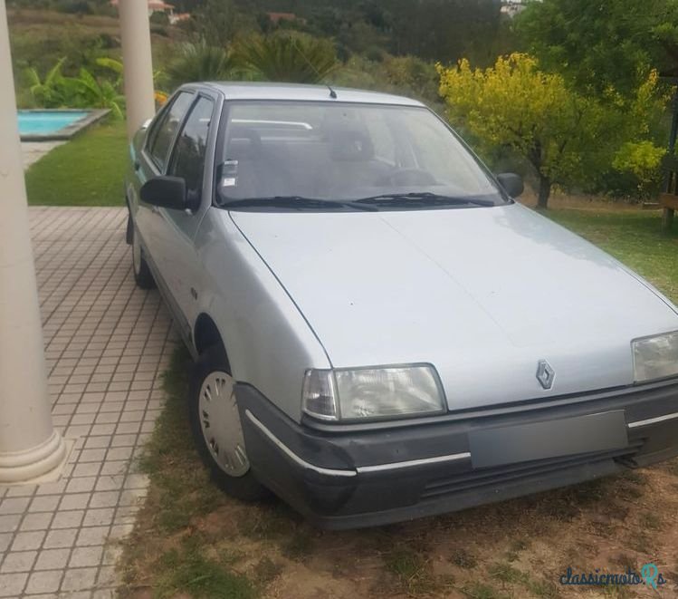 1990' Renault 19 photo #1