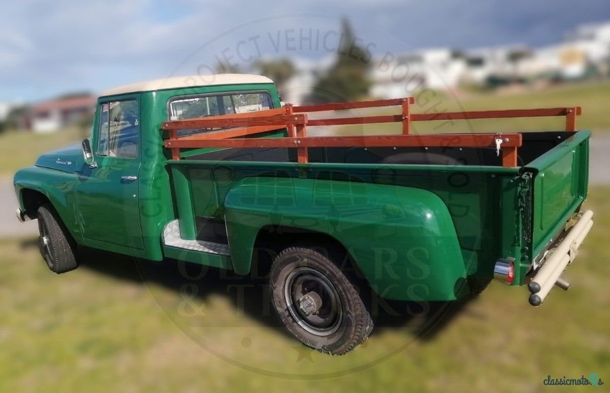 1961' International Harvester B275 photo #4