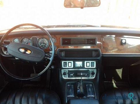 1977' Jaguar XJ6 photo #1