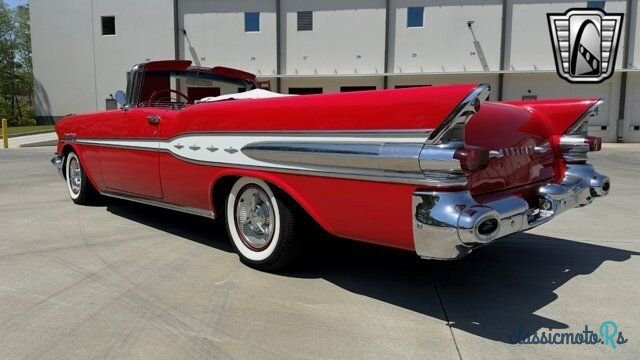 1957' Pontiac Star Chief photo #4