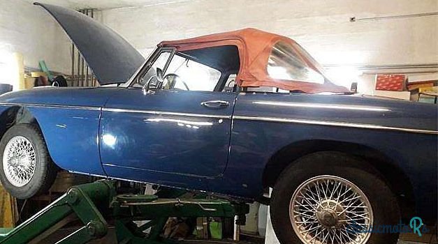 1968' MG Mg B photo #1