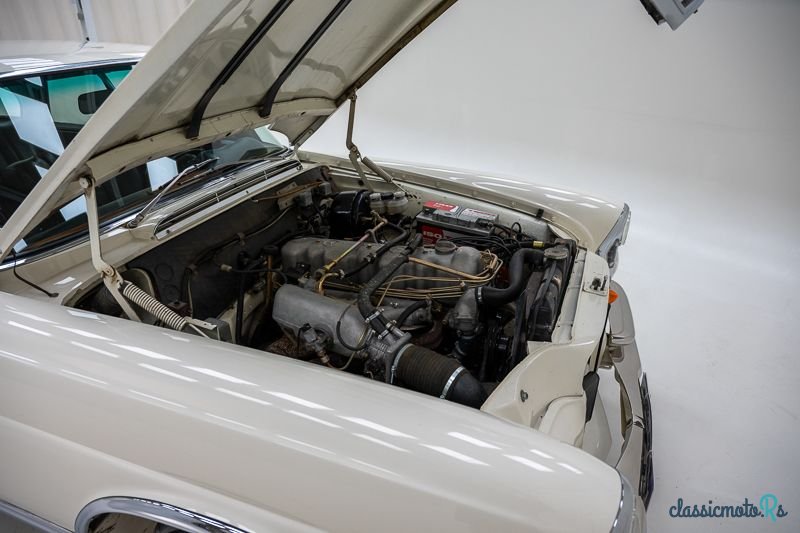 1968' Mercedes-Benz 280SE '68 CH00164 photo #6