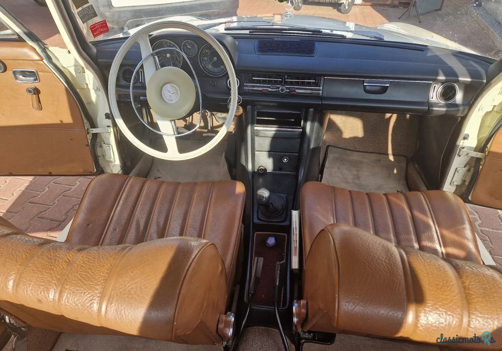 1970' Mercedes-Benz W114 photo #4