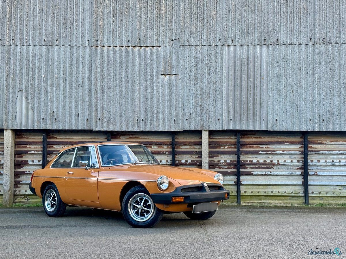 1975' MG MGB photo #1