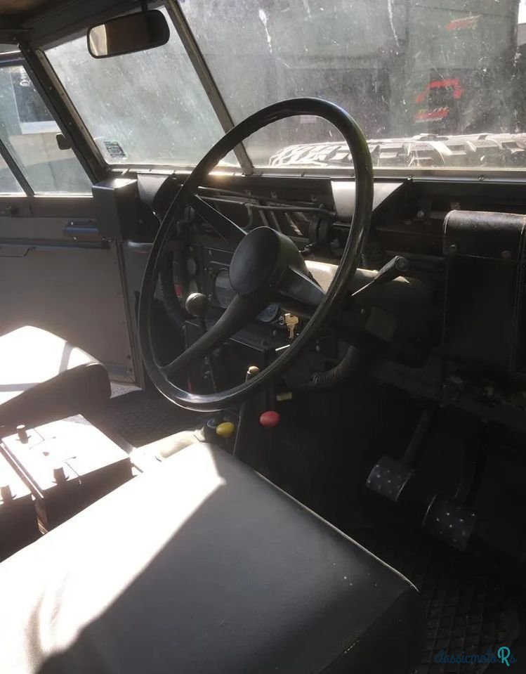 1974' Land Rover Defender photo #5