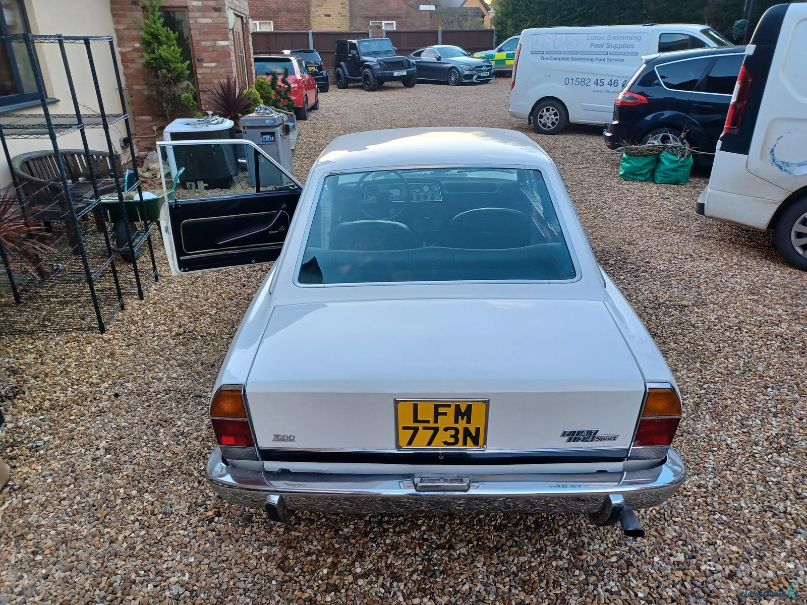 1974' Fiat 124 photo #5