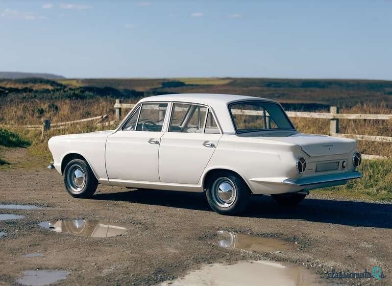 1963' Ford Cortina photo #4