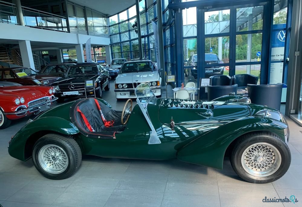 1968' Jaguar photo #5