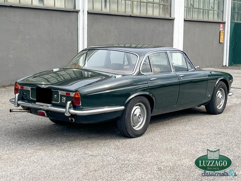 1970' Jaguar XJ photo #4