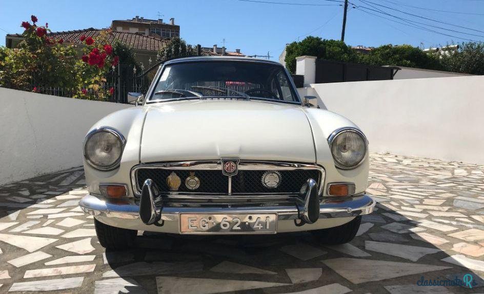 1971' MG MGB photo #2
