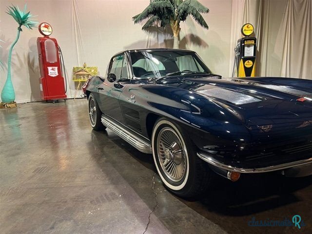 1963' Chevrolet Corvette photo #4